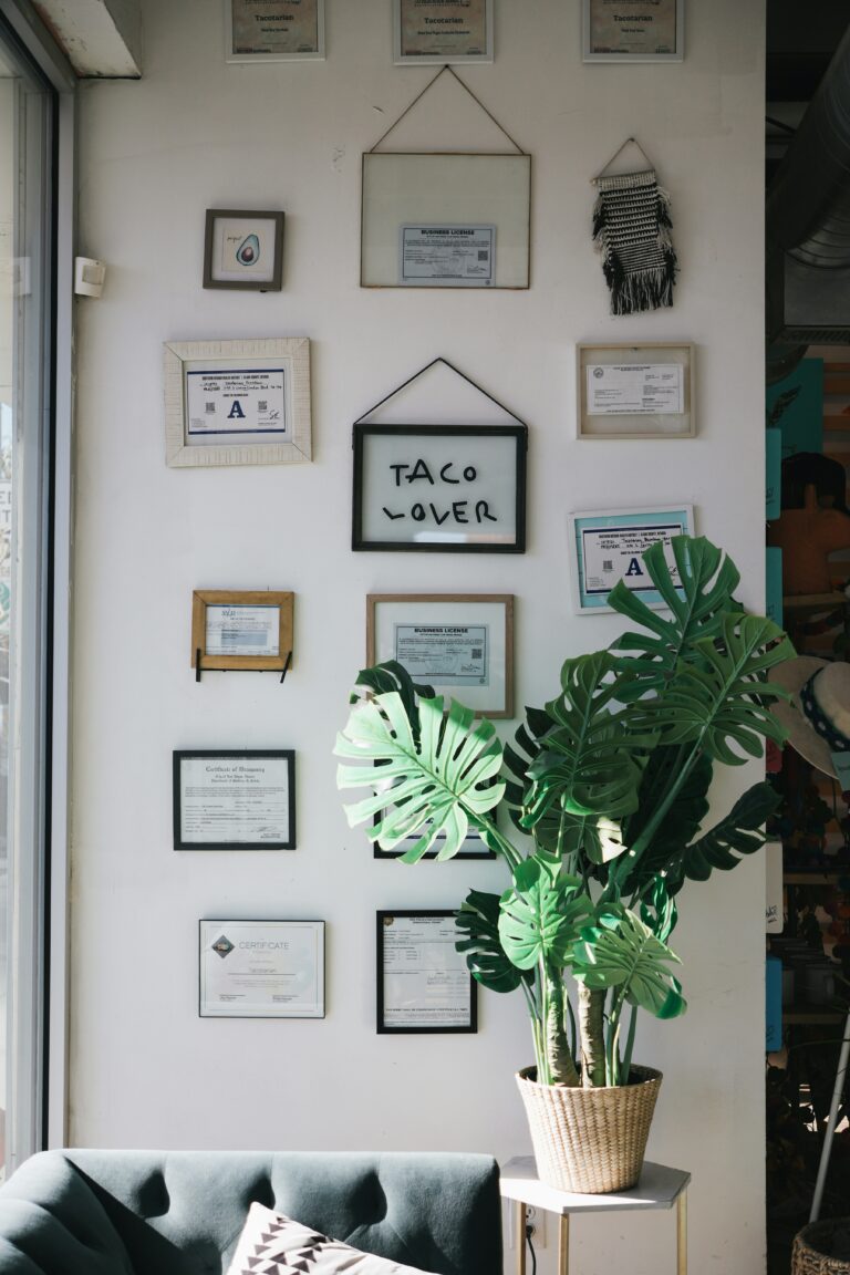 how to make a gallery wall