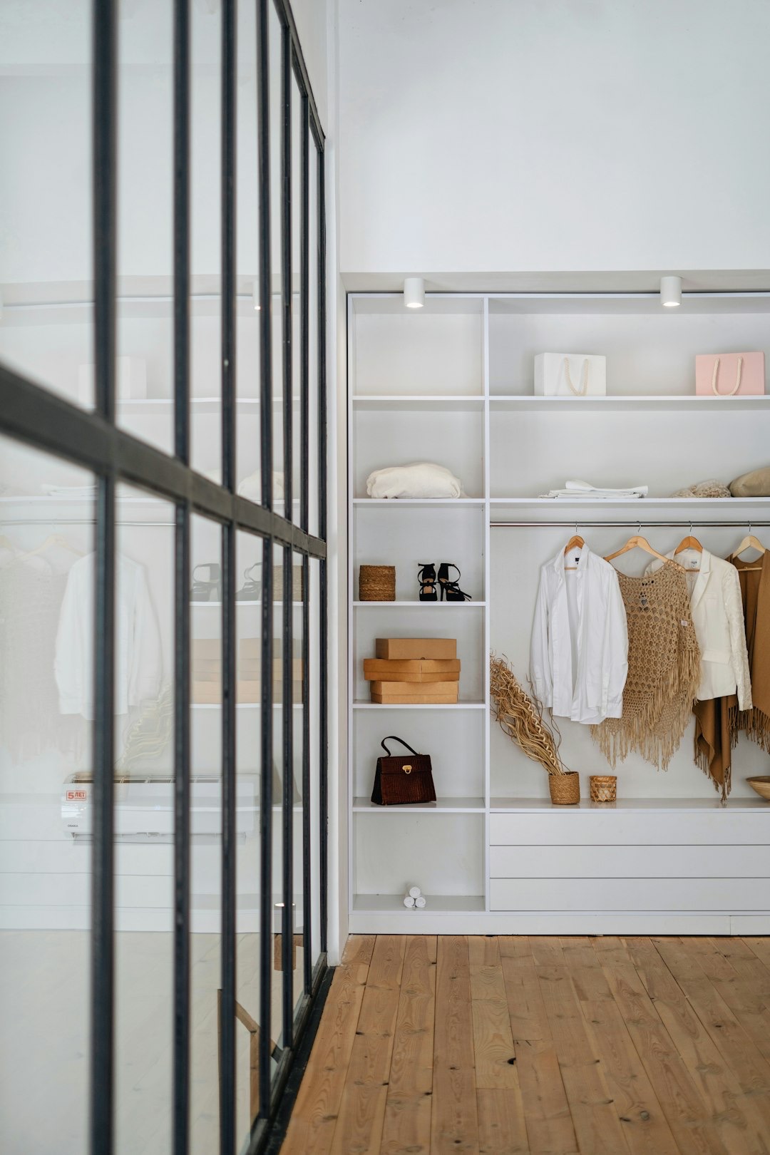 how to build a capsule wardrobe 